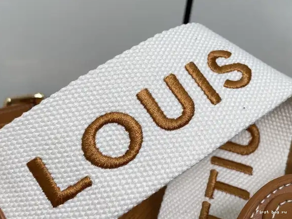 First bag ru LOUIS TWIST MM-23*17*9.5CM VUITTON 0625